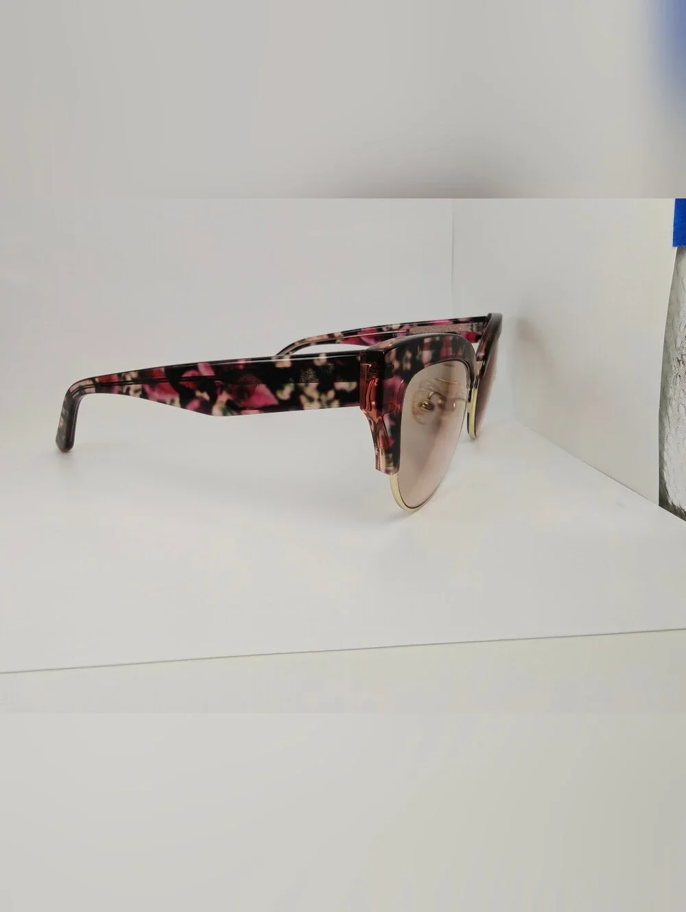 Freesia. Cat-Eye Gold Pink Tortoiseshell Frame. Bold Pastels